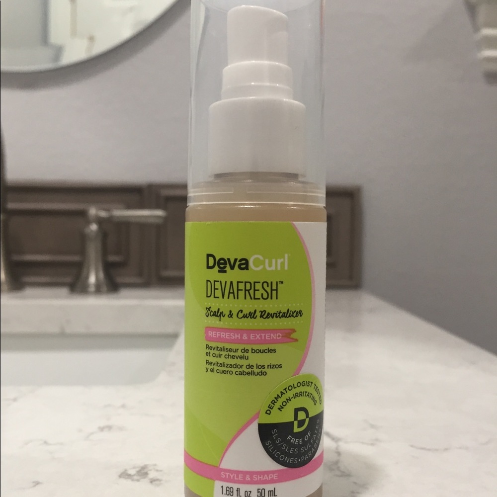 DevaCurl DevaFresh Scalp & Curl Revitalizer